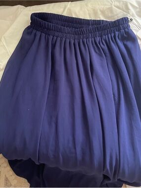 High-Low Elastic Waist Navy Skirt